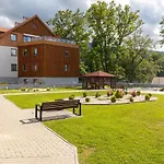 公寓 Izerka Z Basenem I Sauna - Stone Hill *