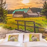 Izerka Z Basenem I Sauna - Stone Hill 公寓 斯克拉斯卡波伦巴